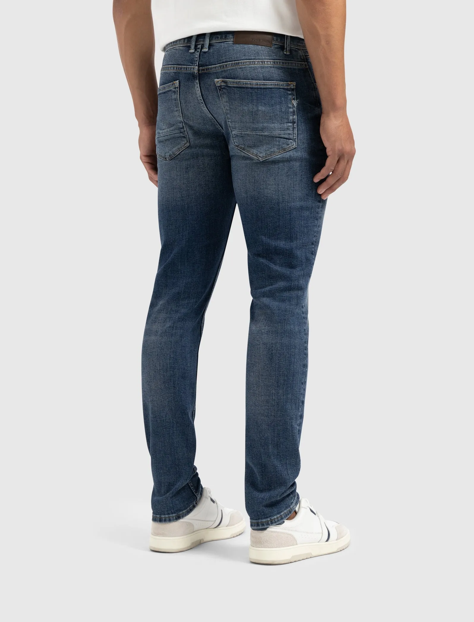 The Ryan Slim Fit Jeans | Denim Dark Blue